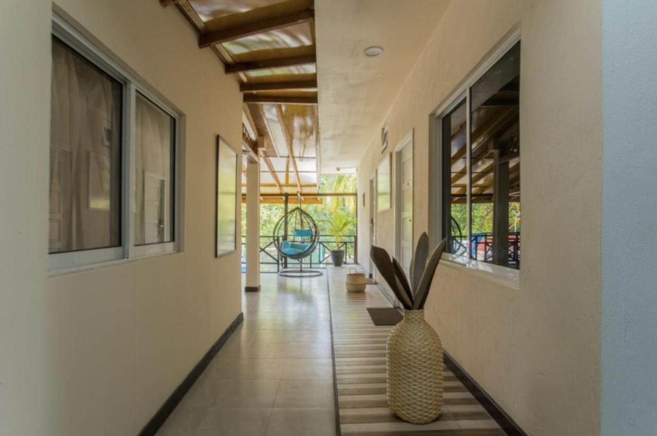 Surf Yoga Camp Hotel Thulusdhoo Exterior foto