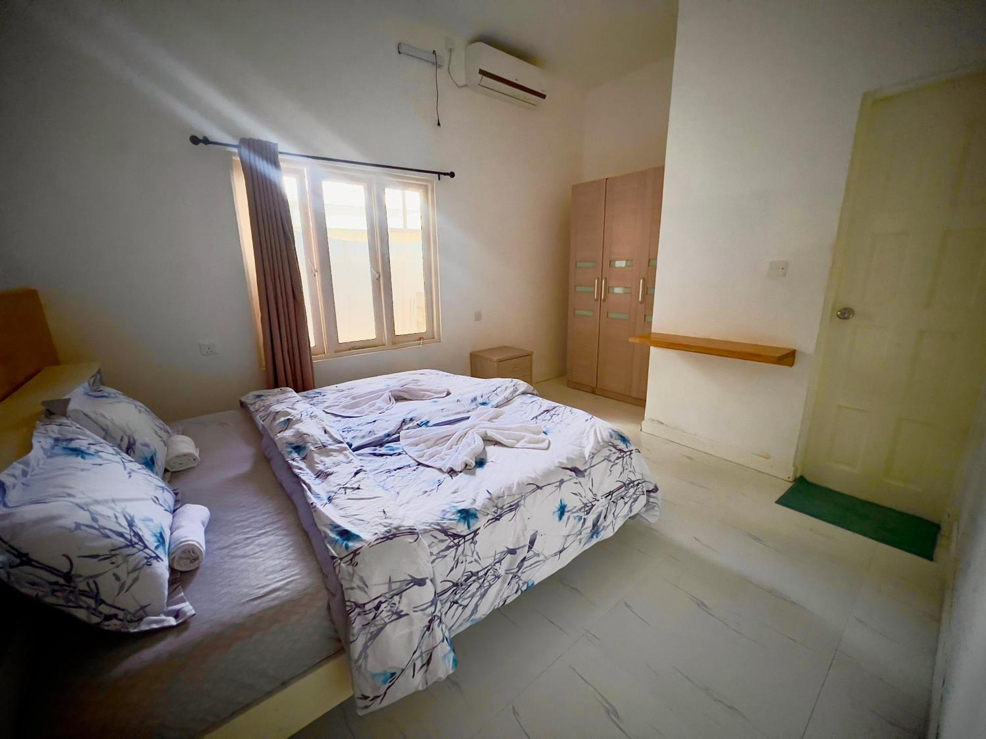 Surf Yoga Camp Hotel Thulusdhoo Exterior foto