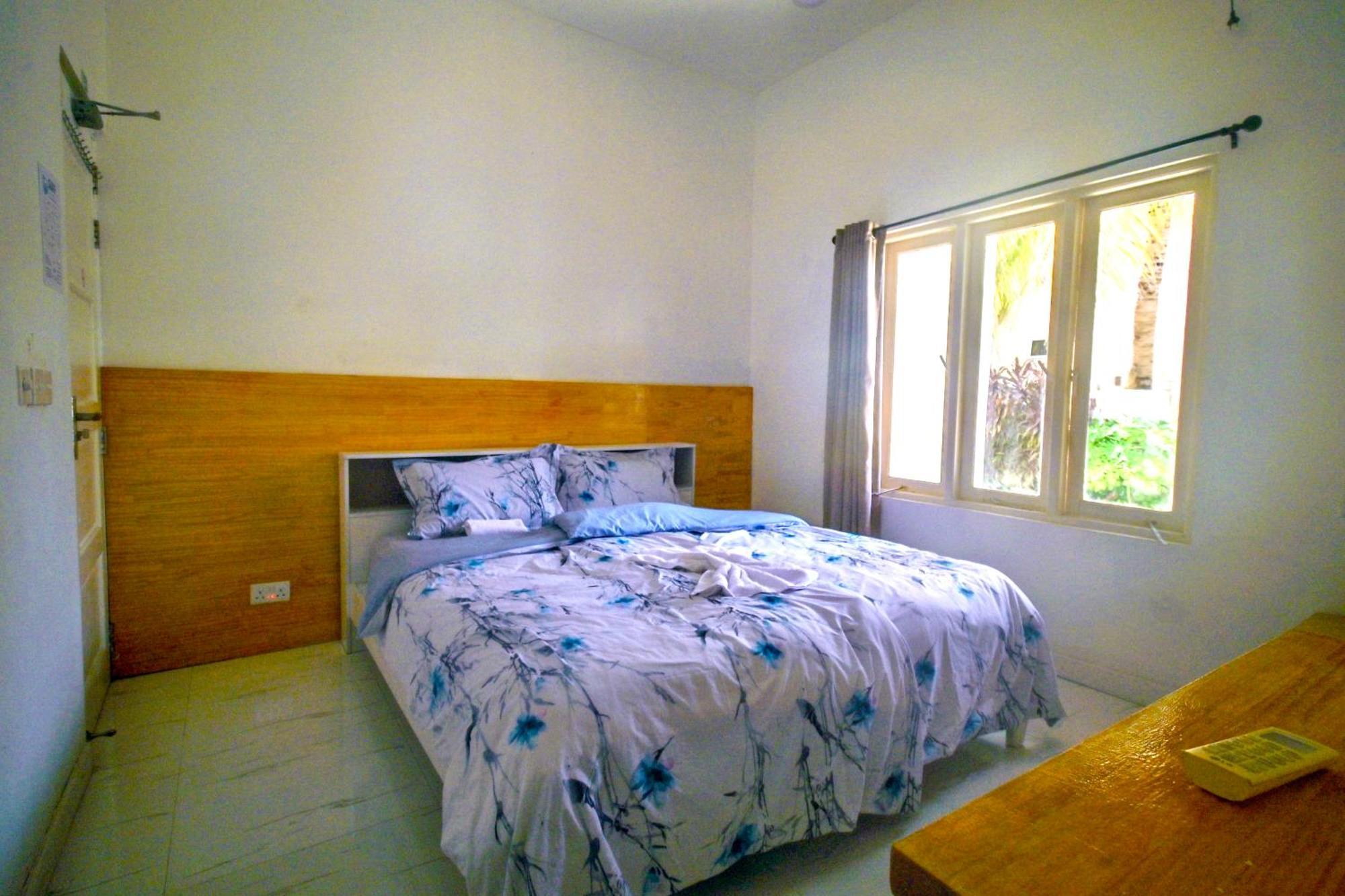 Surf Yoga Camp Hotel Thulusdhoo Exterior foto